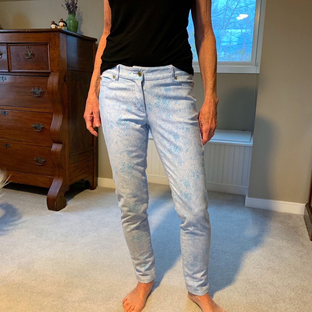 J.McLaughlin slim pant with soft design